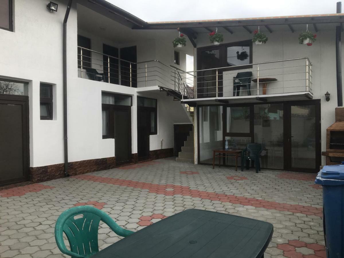 Laubert Calimanesti Exterior foto